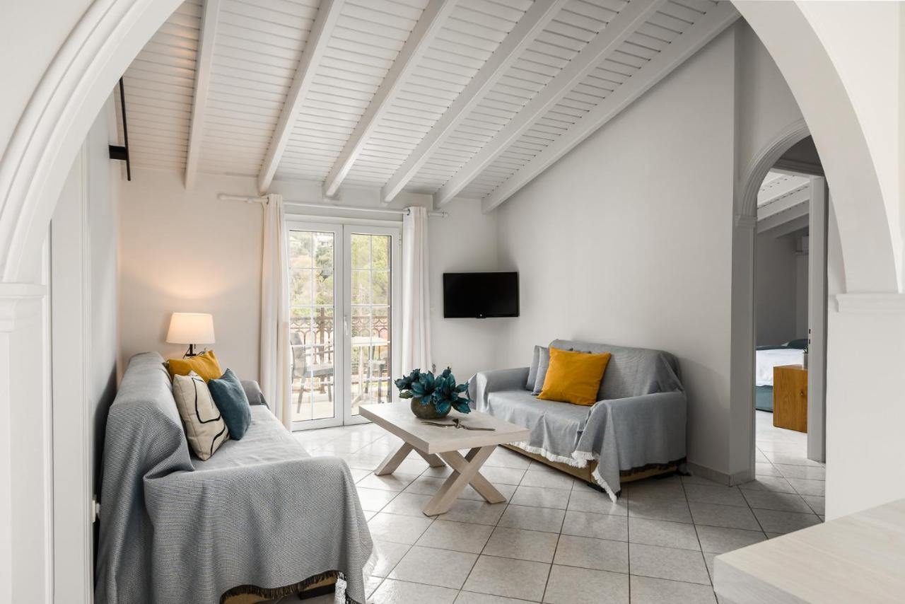 The Seaview Corner Apartments By Konnect, Ipsos Corfu エクステリア 写真
