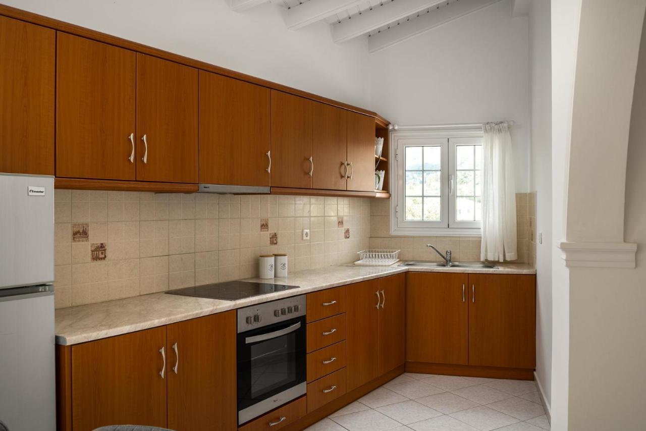The Seaview Corner Apartments By Konnect, Ipsos Corfu エクステリア 写真